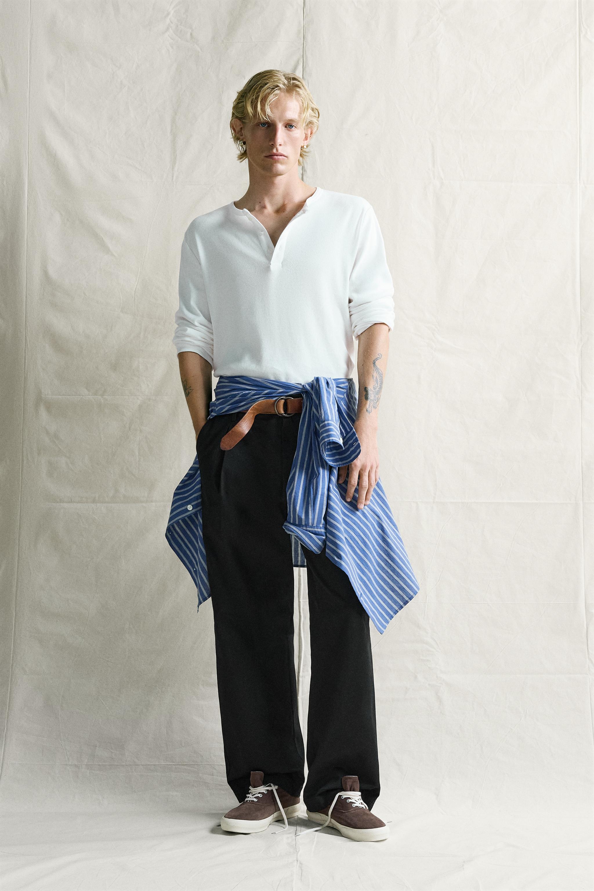 RELAXED FIT PLEATED CHINO PANTS